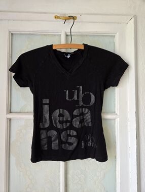 UB Jeans Black Logo V-Neck Tee Small